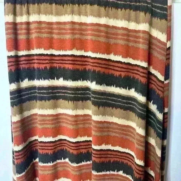 Roz & Ali A-Line Maxi Skirt. Small. Pull on. Aztec Pattern. EUC - Picture 2 of 9